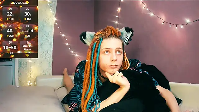 Littlepinkcat online show from December 20, 9:06 pm