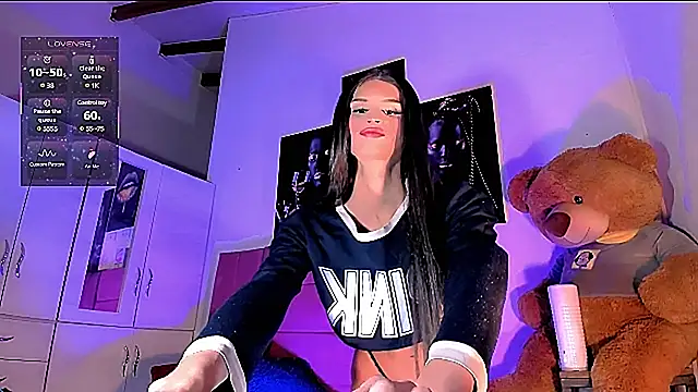 Snapshot of alexia_corleoni chatting on February 16, 3:05 am alexia corleoni online show from February 16, 3:05 am