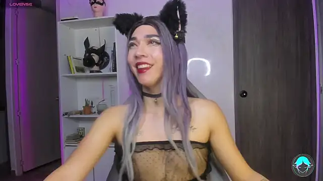 Snapshot of sofi_elfqueen chatting on March 5, 12:45 am sofi elfqueen online show from March 5, 12:45 am