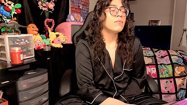 Snapshot of ShinyCherub chatting on October 6, 5:46 pm ShinyCherub online show from October 6, 5:46 pm
