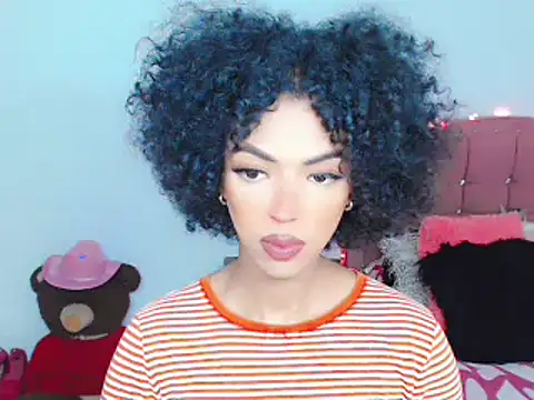Snapshot of Tanedra_collings chatting on February 22, 3:23 am Tanedra collings online show from February 22, 3:23 am