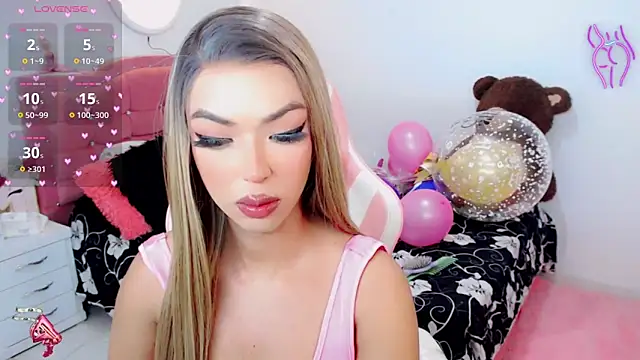 Snapshot of Tanedra_collings chatting on September 15, 7:57 am Tanedra collings online show from September 15, 7:57 am