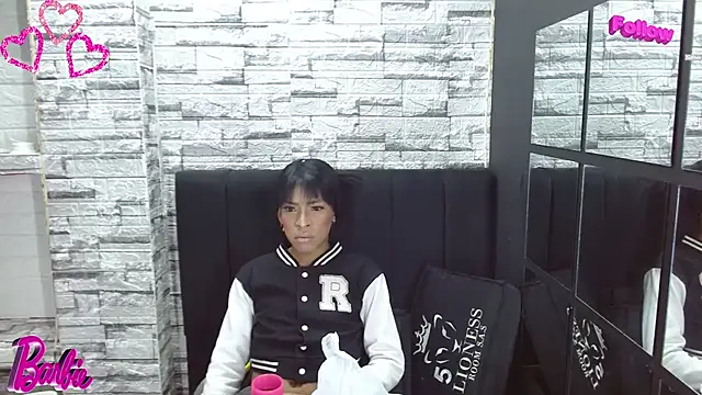 Snapshot of barbie_love chatting on September 17, 12:10 pm barbie love online show from September 17, 12:10 pm