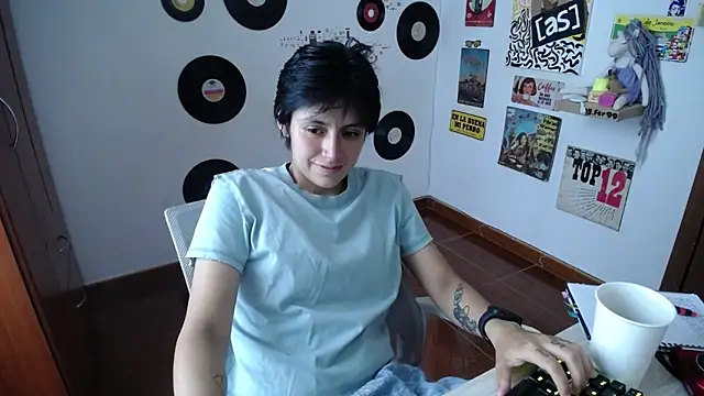 9 Fernanda 9 online show from February 28, 9:12 pm